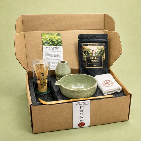 it completo de té matcha Genbu con chawan, chasen, chashaku y matcha ceremonial